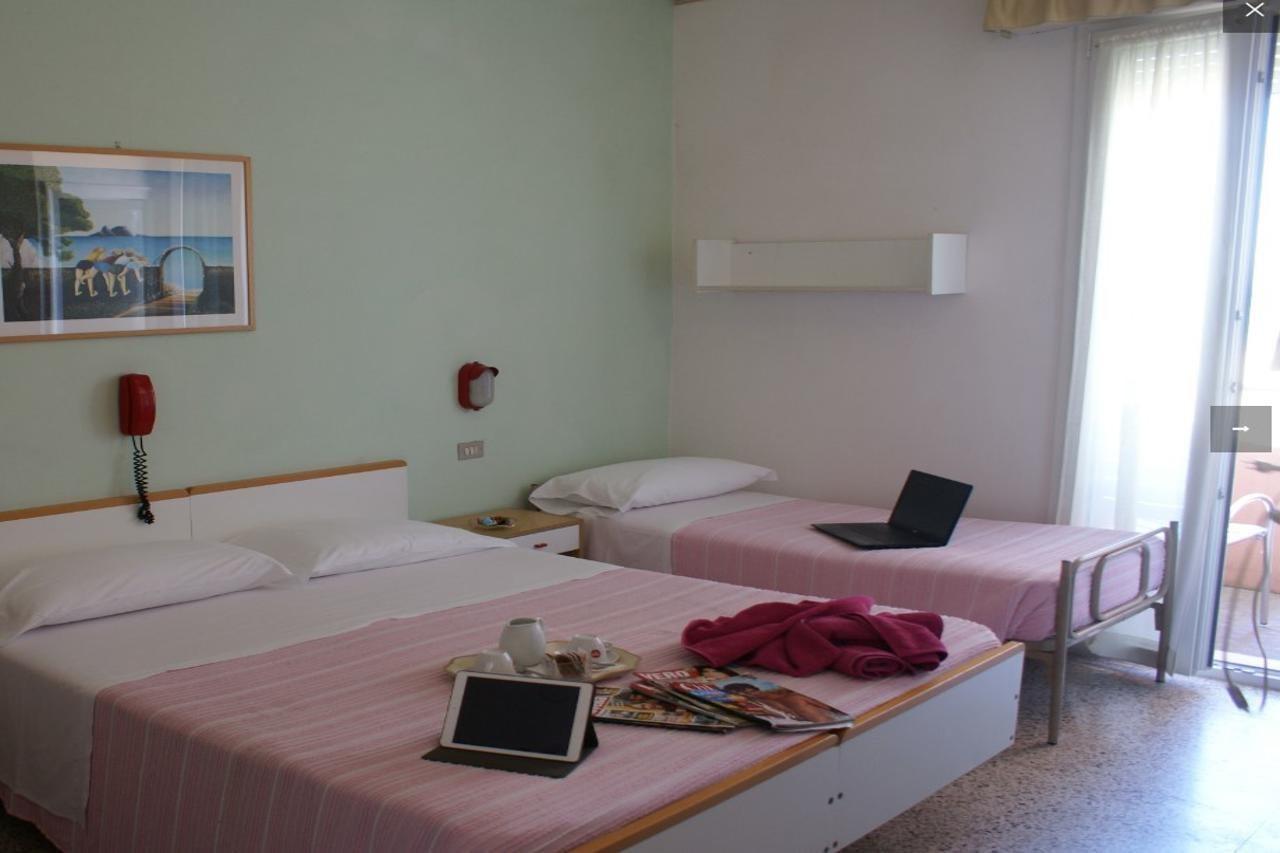 Hotel Bel Air Rivazzurra Di Rimini Extérieur photo